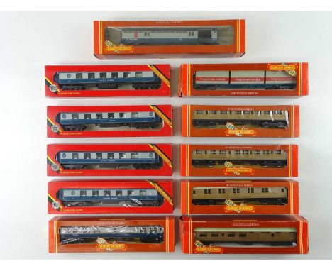 A mixed group of HORNBY OO Gauge rolling stock to include Gresley teak coaches and Golden Arrow Pullman cars - G/VG in F/G bo