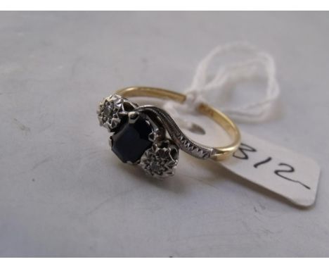 18ct gold sapphire & diamond crossover ring approx size 'N'         