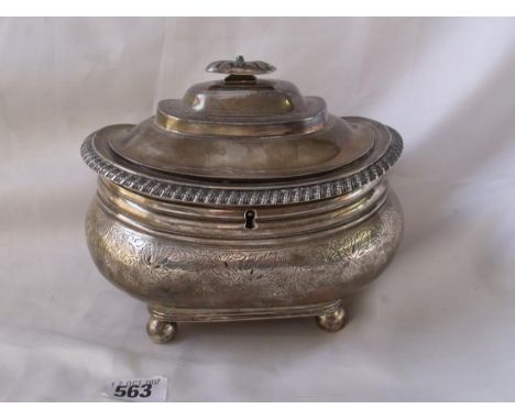 Boat shaped Georgian tea caddy 6.5"  wide on ball feet Lon  640g      
