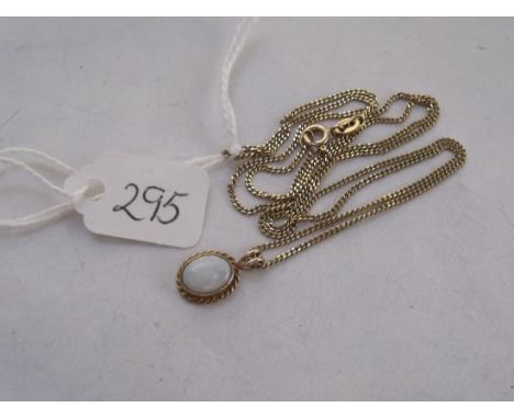 9ct opal pendant on 9ct chain 3g inc     