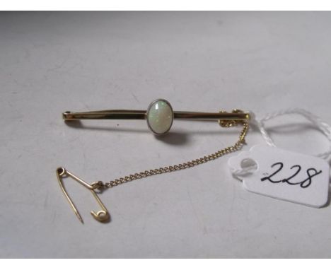 A 15ct gold opal bar brooch 5cm long    