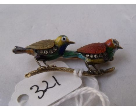 Antique gold and enamel double bird brooch 6.8g inc  