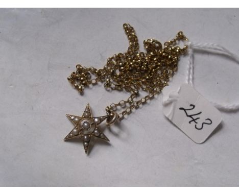 9ct pearl star pendant on 9ct chain 3.7g inc    