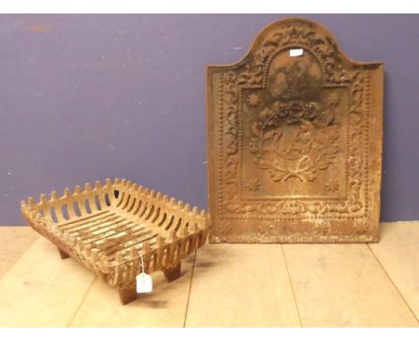 A Decorative arch shaped Fire back 65H x 51W cm &amp; fire grate 