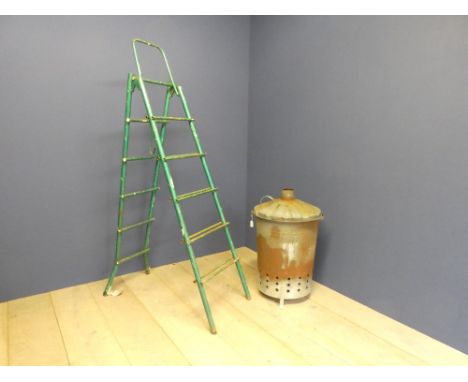Garden incinerator complete with lid &amp; green metal ladder 