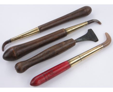 3 Agate tipped turned wood gilding tools,
longest 9.2" and another tool, (4).