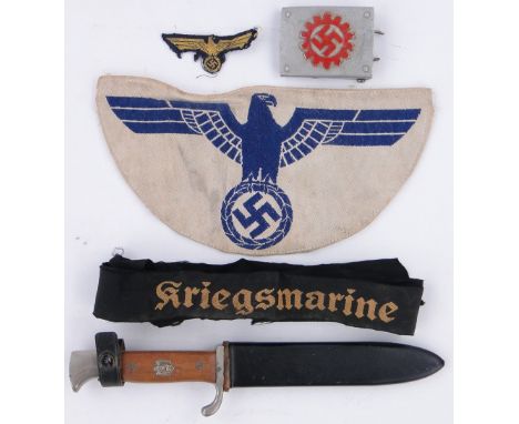 Nazi badges and buckle,
and a Solingen dagger, blade length 5.5", in scabbard, length 10" overall.