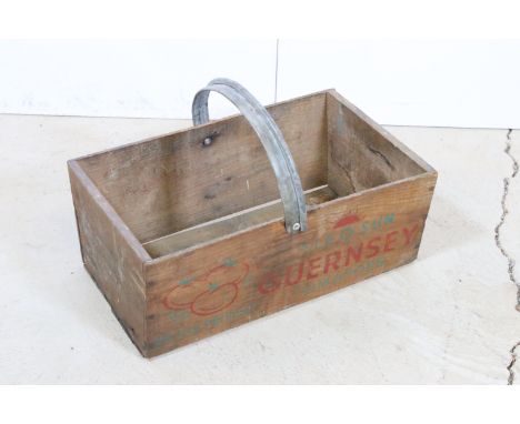 Vintage wooden trug marked ‘ Isle O Sun, Guernsey tomatoes ‘ with metal handle, 38cm long