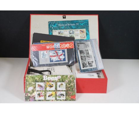 Collection of presentation pack stamps and first day covers to include nine presentation packs, and an assortment of late 20t