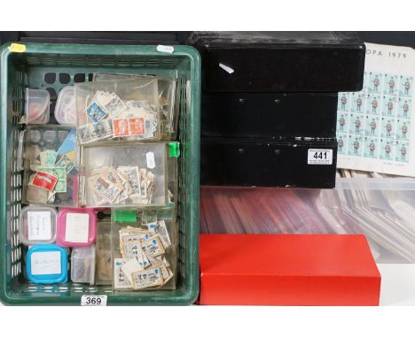 Collection of stamps to include 1986 - 2017 Royal Mail year packs (33 in total), a large collection of loose first day covers