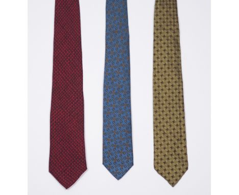 Hermès. Paris. Set of three ties in natural silk.Vintage.