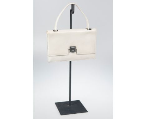 Hermès. Paris. White leather bag with silvered trimming. Circa 1950 - 1960.Vintage.