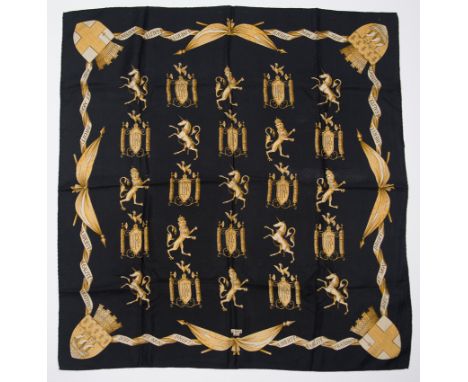 Hermès. Paris. "Dieu et mon droit". Women's natural silk scarf with printed design.Vintage.85 x 88 cm.