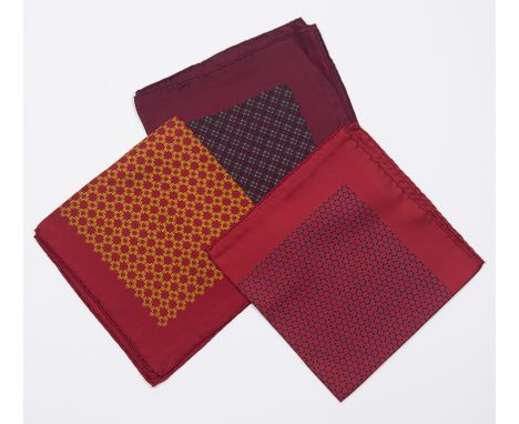 Hermès. Paris. Set of three scarves in natural silk.Vintage.