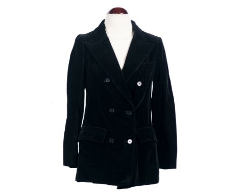Givenchy. Nouvelle Boutique. Paris. Circa 1958–1965. Black velvet jacket.&nbsp;Size 38 / UK Size 10 / US Size 6Vintage.