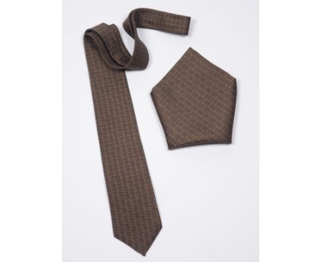 Hermès. Paris. Tie and scarf set in natural silk.Vintage.
