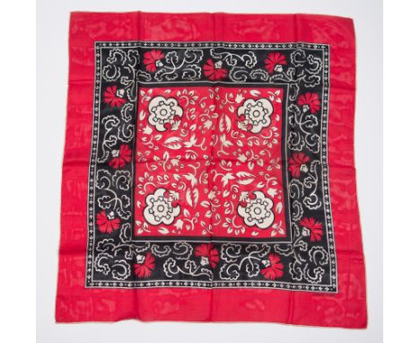 Hermès. Paris. Women's natural silk scarf with printed design.Vintage.68 x 72 cm.