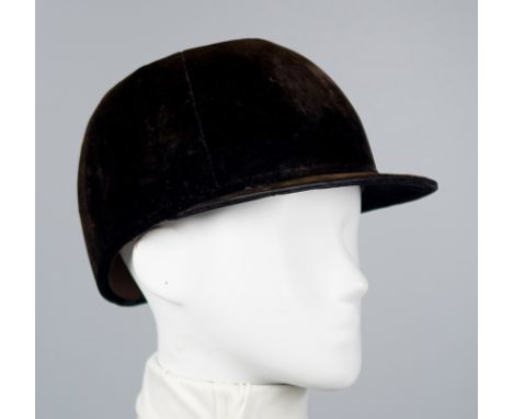 Hermès. Paris. Riding helmet in brown velvet.Vintage.
