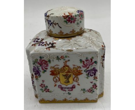 A Samson Armorial Chinese-style porcelain tea caddy, of rectangular form painted in gilt and enamels with foliate patterns an