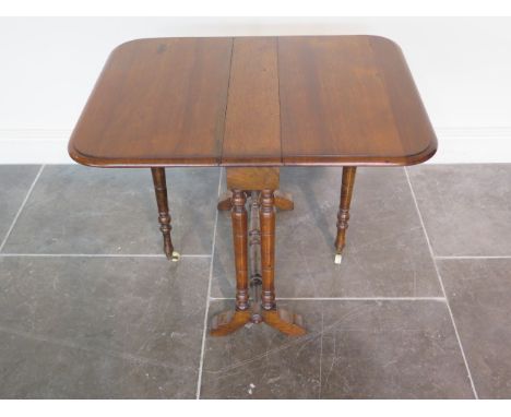 A Victorian walnut drop leaf Sutherland side table, 54cm tall x 55cm x 71cm, in generally good condition 