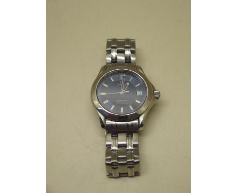 An Omega Seamaster automatic chronometer stainless steel gents bracelet wristwatch with a blue wave dial, 36mm case, in good 