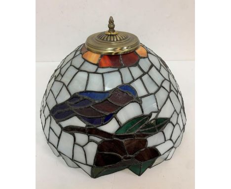 Fine quality Tiffany style lamp shade with bird decoration 