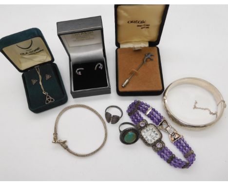 A silver Norman Grant enamel ring, items by Ola Gorie and Ortak etc A condition report is not available for this lot.