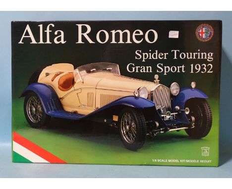 Pocher for Rivarossi, K73 1-8 scale model kit Alfa Romeo Spider Touring Gran Sport 1932, (boxed, unchecked, etc.). 