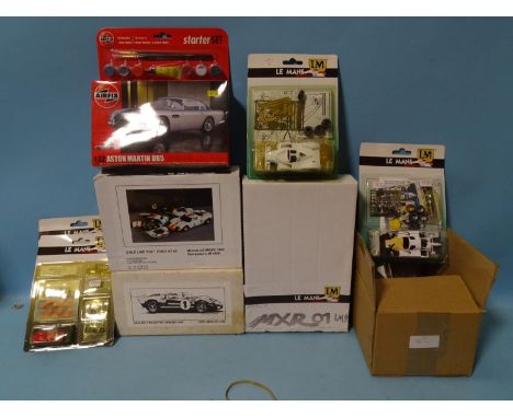 Le Mans Miniatures, two 1/24 scale resin model kits: Mazda MXR01 and Gold Line Ford GT40 and other kits,&nbsp;(boxed, uncheck
