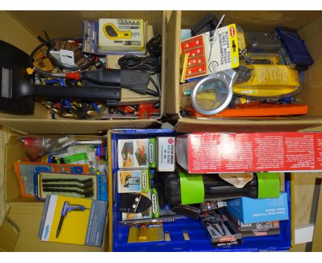 A large quantity of modelling and other tools, including some by Minicraft and Powerfix. 
