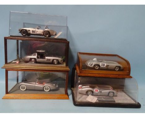 Franklin Mint, 1/24 scale: two Mercedes-Benz W196R and 1954 300SL, one Shelby Cobra 427 S/C; Danbury Mint 1949 Jaguar XK120 a