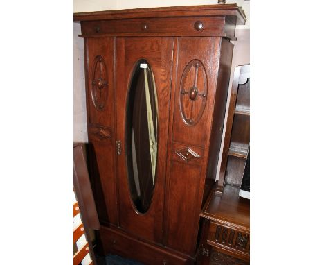 A VINTAGE OAK SINGLE DOOR WARDROBE H- 194 CM W-99 CM