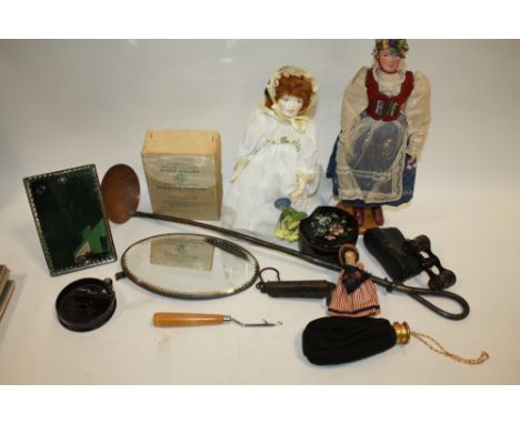 A TRAY OF COLLECTABLES TO INCLUDE A COPPER LADLE, WAFER HOLDER, ROYAL DOULTON PORCELAIN HEADED DOLL, MINIATURE DOLL