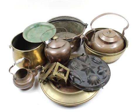 Copper akers, kettles, brassero, tea light and poffertjes pan