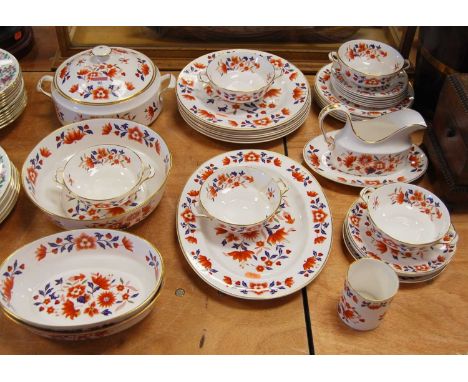 A Spode Baroda pattern porcelain part dinner serviceCondition report: Comprising; one fruit bowl, two smaller bowls, one ture