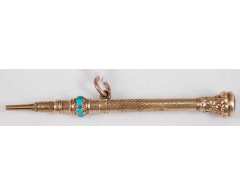 A Victorian engine turned yellow metal propelling pencil, having amethyst tip and turquoise set band, 3.2g, 6cm (closed)