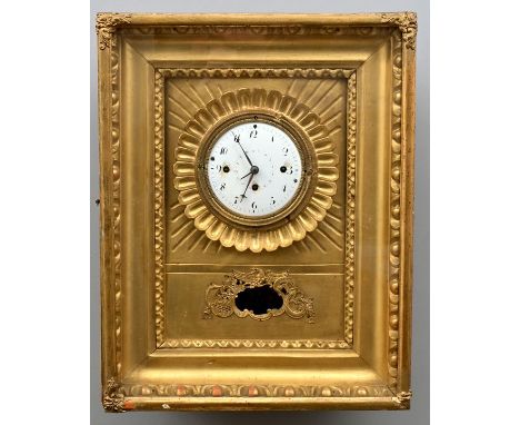 Wiener Rahmenuhr, 2. Hälfte 18. Jh. Wanduhr mit stilisiertem Sonnendekor in vergoldeter, tiefgekehlter Rahmung, insgesamt ver