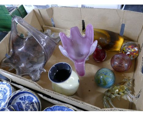 Box of Art Glass, handkerchief form table centres, Mdina paperweights etc