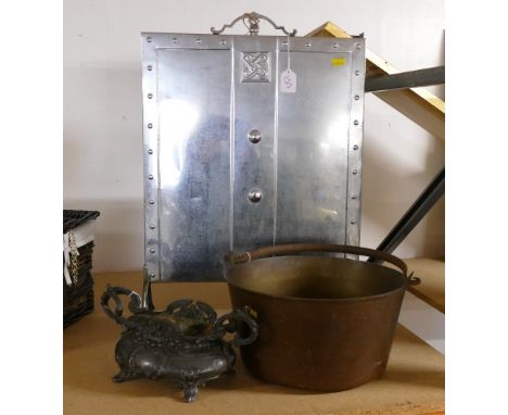 Arts &amp; Crafts style metal firescreen 64 cm high, brass jam pan and pewter coloured two handled vessel