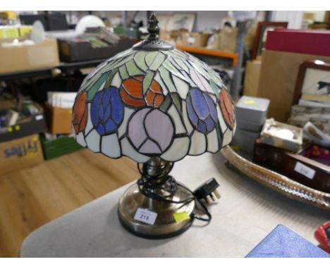 Tiffany style lamp, 36 cm high