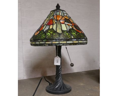Tiffany style lamp with poppy flower decoration to shade 45 cm high