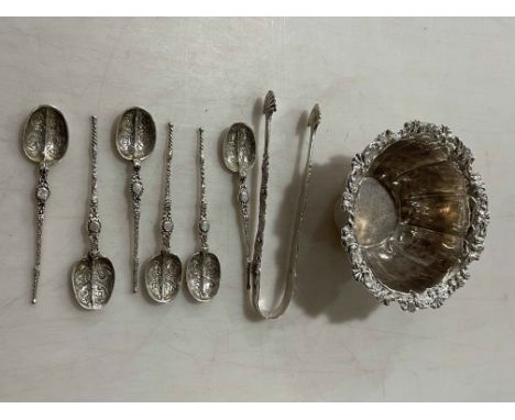 Elkingtons silver sugar basin, Sheffield 1902, pair of antique silver sugar tongs and six silver apostle coffee spoons, Londo
