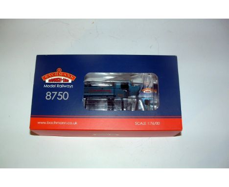 BACHMANN 32-200K Class 87XX 0-6-0PT no 3650 in Stephenson Clarke Green Livery. DCC Ready. Mint Boxed with Instructions, unope