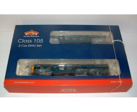 BACHMANN 31-325 Class 105 2 Car DMU in BR Blue with Yellow ends. DCC ready. Mint Boxed with Instructions and unopened Accesso