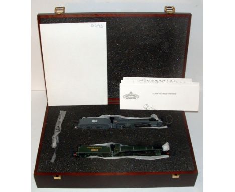 BACHMANN 32-150 Kader 50th Anniversary Presentation Set of 2 x SE&CR/SR Maunsell Class N 2-6-0 - 32-150/1 SE&CR Grey no 810 a