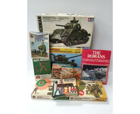 Selection of plastic soldier sets and model kits: Atlantic 1516 HO The Romans; Airfix NATO Ground Crew; NATO Infantry; Romans