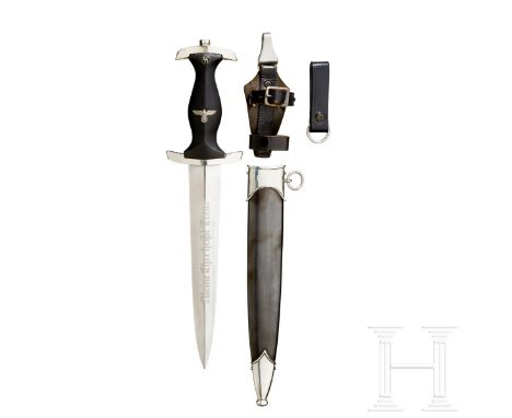 SS-Ehrendolch M 1933 mit Himmler-WidmungFertigung von Carl Eickhorn, Solingen, polierte Stahlklinge (nachpoliert), die Vorder