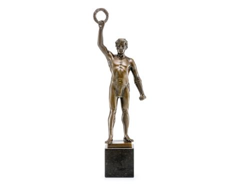 Keck, Hans  (1875-1941) Athletischer Sieger  um 1910/20 Bronze, braun patiniert mit quadratischer Plinthe (5,5,×5,5×1 cm). Mo