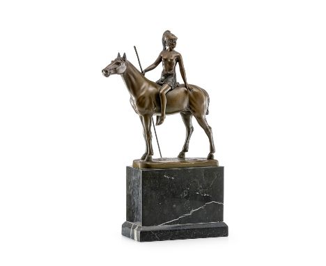Thiermann, F.  (19./20. Jh.) Athena auf dem Pferd  um 1913 Bronze, goldbraun patiniert, auf einer natürlich gestalteten Plint