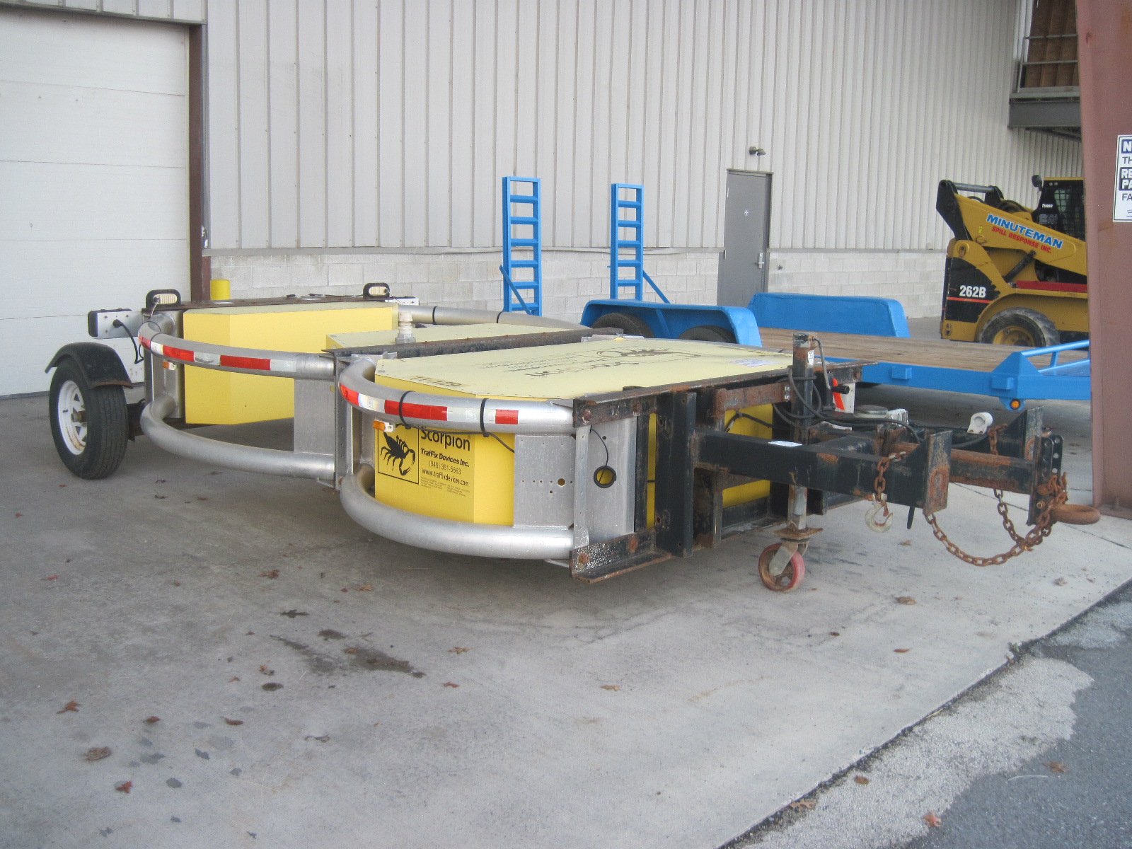 2008 Scorpion Scorpion traffic attenuator trailer, M/N 10002, VIN